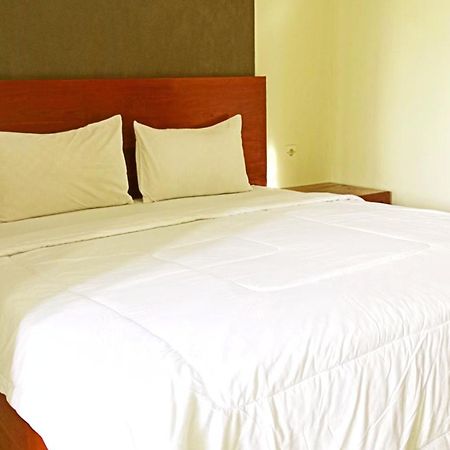 Grand Khalifah Guesthouse Sumbawa Exterior photo